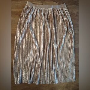 NWOT Beyond Yoga Metallic Pleated Skirt